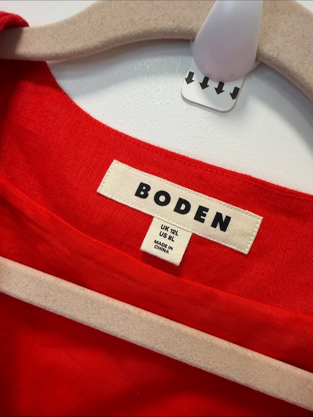 BODEN BRIGHT RED V-NECK! - Picture 2 of 13